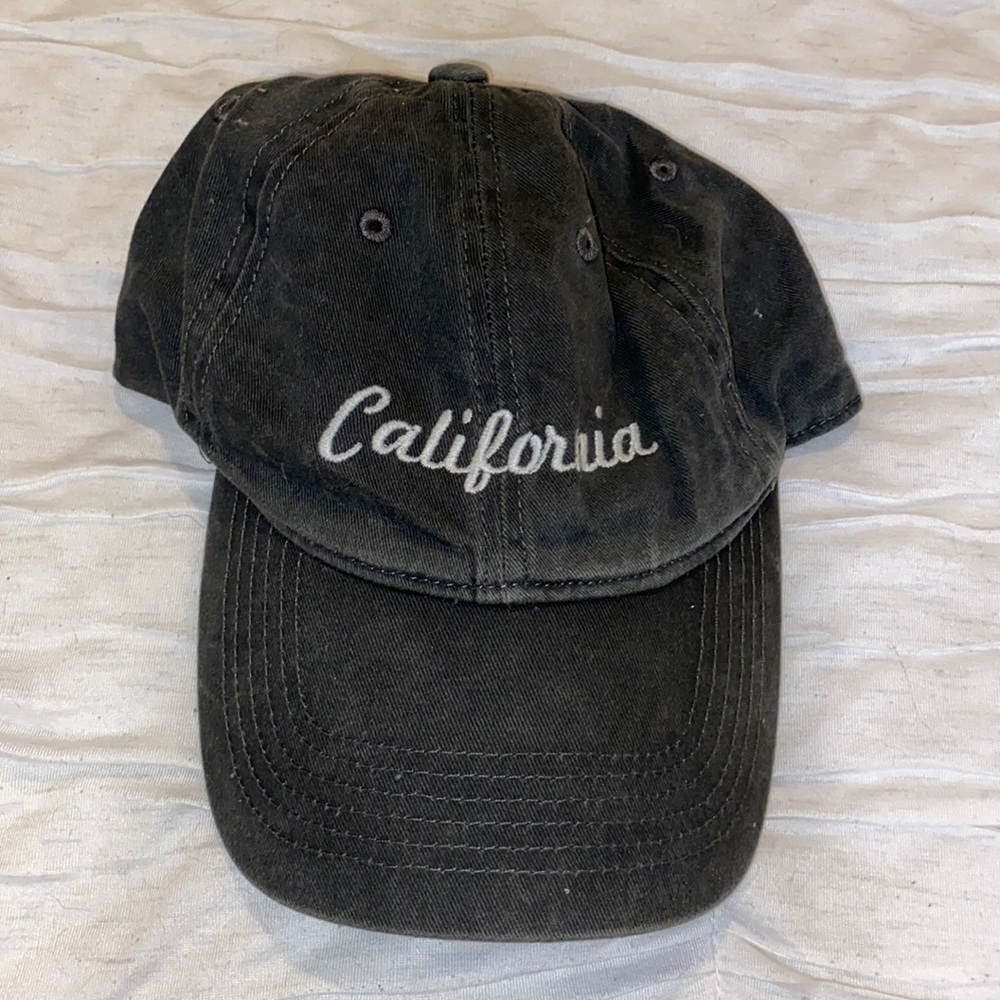 Brandy Melville California Hat